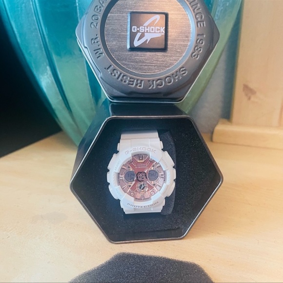 NIB - G-Shock Women's S Series Analog-Digital White and Rose Gold-Tone Watch. - Picture 3 of 3